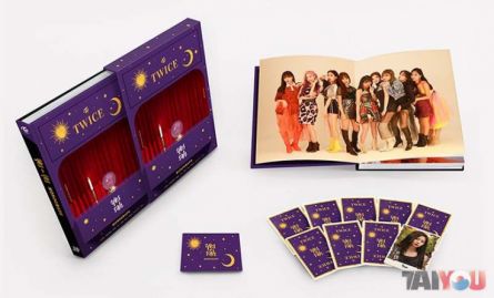 TWICE - TWICE Monograph YES or YES [LIMITÉ]