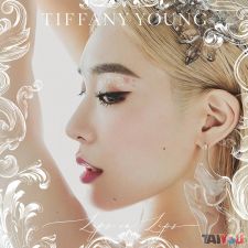 Tiffany Young - Lips on Lips - EP