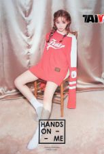 Poster officiel - Chungha - Hands On Me
