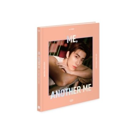 SF9 - SF9 HWI YOUNG'S PHOTO ESSAY [ME, ANOTHER ME]
