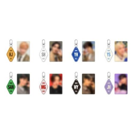 ATEEZ - 8 ROOM POP UP MD - 8 ROOM KEYRING