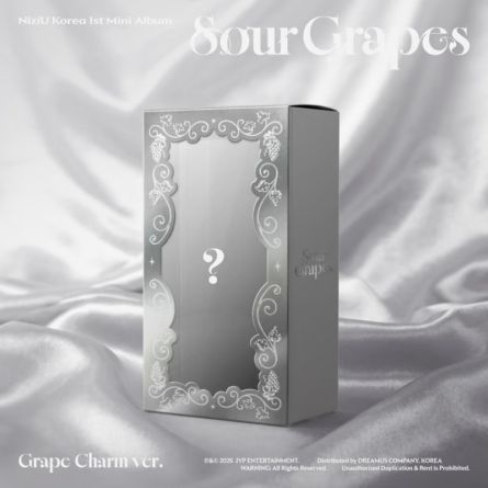 [QR] NiziU - Sour Grapes - Korea Mini Album Vol.1 (Grape Charm ver.)